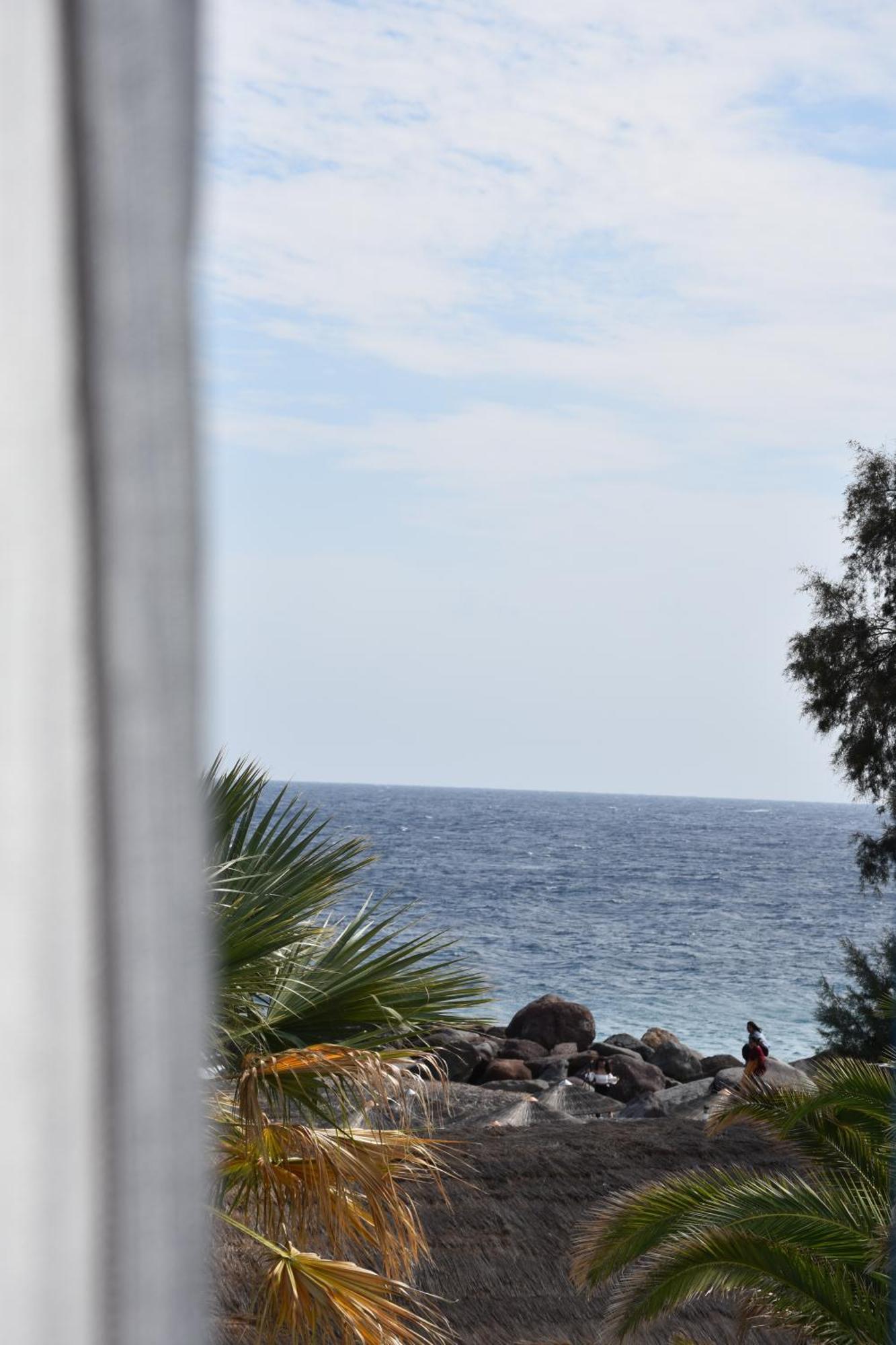 Arion Bay Hotel Santorini Kamári Oda fotoğraf
