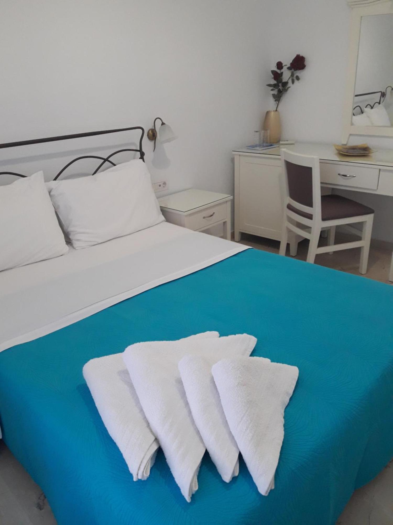 Arion Bay Hotel Santorini Kamári Dış mekan fotoğraf