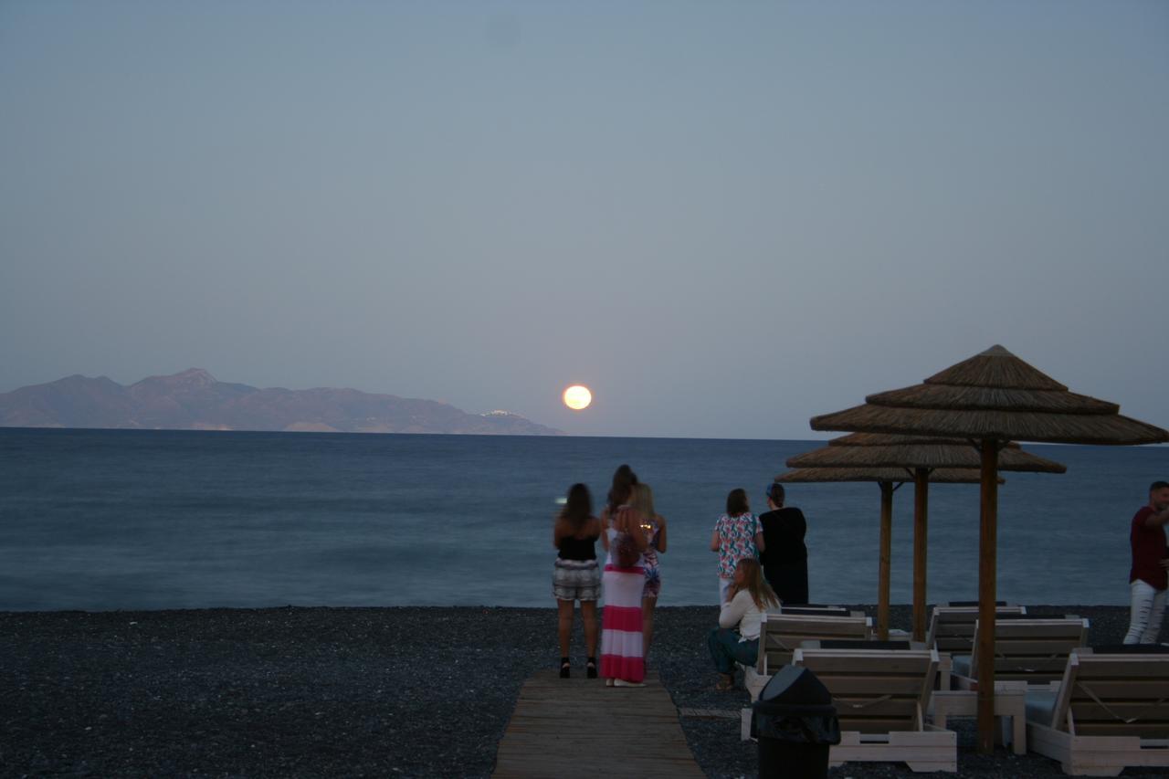 Arion Bay Hotel Santorini Kamári Dış mekan fotoğraf